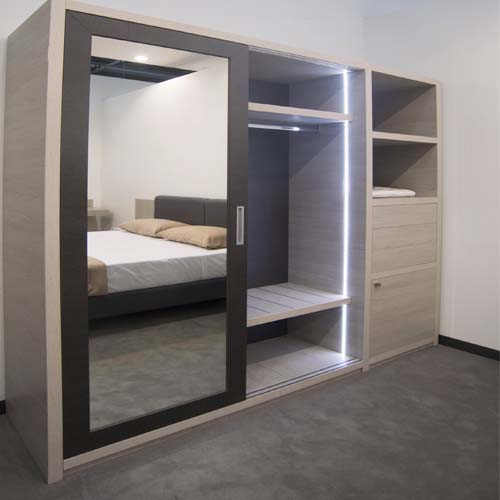 Mirrored Sliding Door Wardrobe