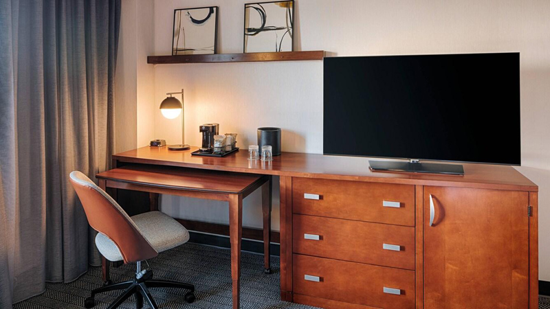 1779424279183081.jpg hotel room study table.jpg
