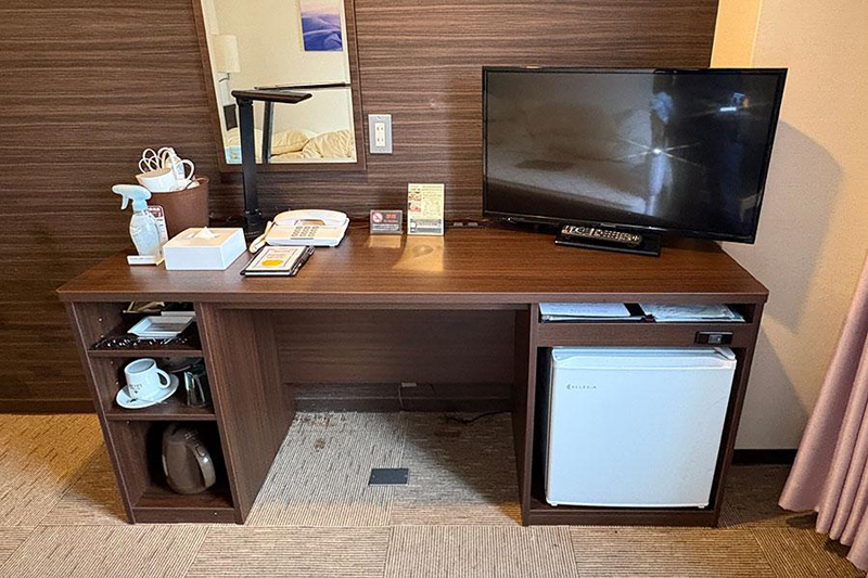 1779424492864775.jpg modern hotel desk furniture.jpg